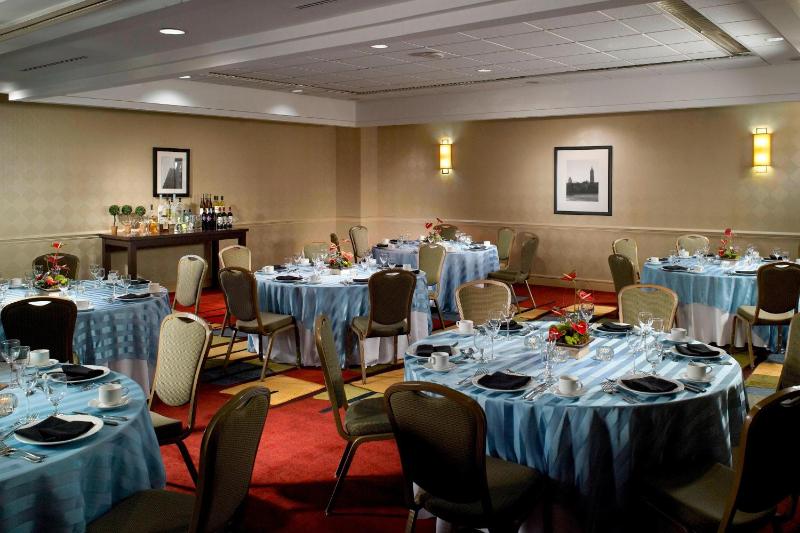 Atlanta Marriott Suites Midtown - image 21