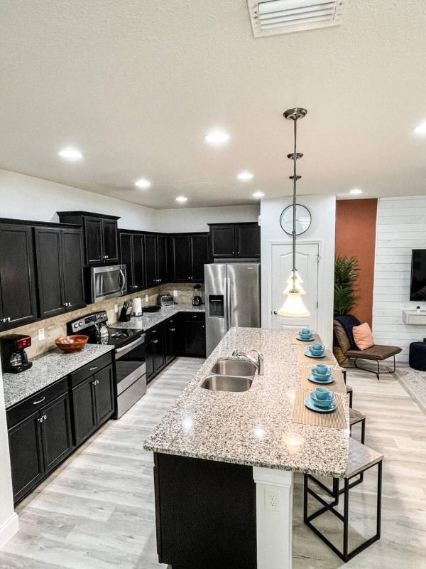 Luxury Orlando Retreat Just 6 Miles from Disney - image 21