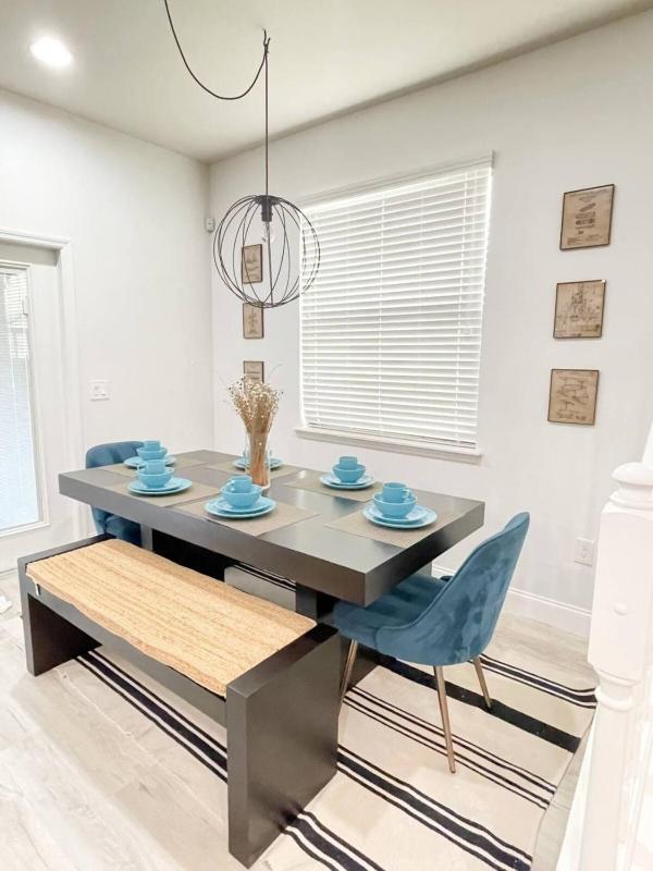 Luxury Orlando Retreat Just 6 Miles from Disney - image 30