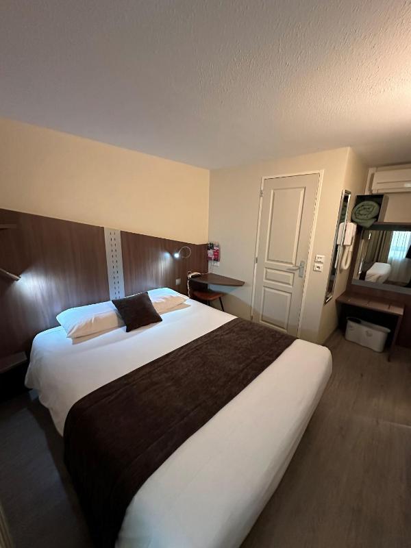 Privilege Double Room image 4
