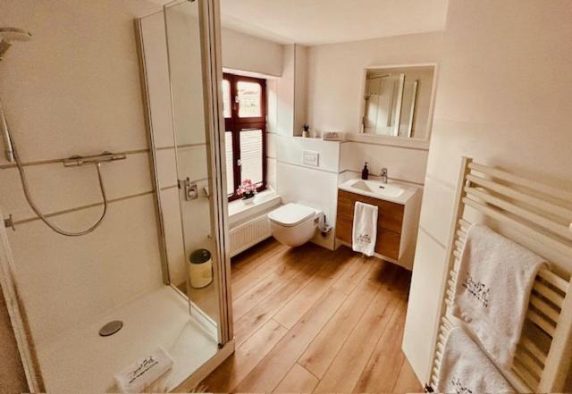 Standard Double Room image 2
