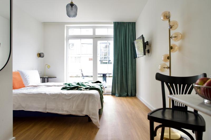 Double Room image 3