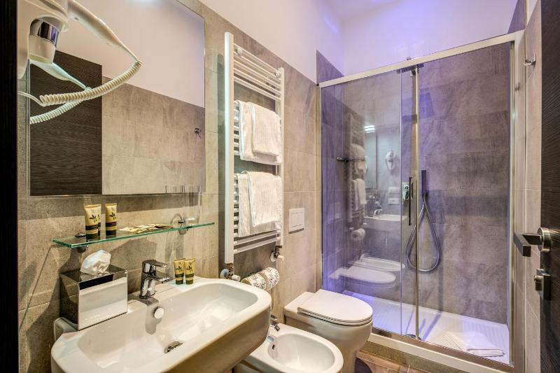 H501 Luxury Rooms - image 7