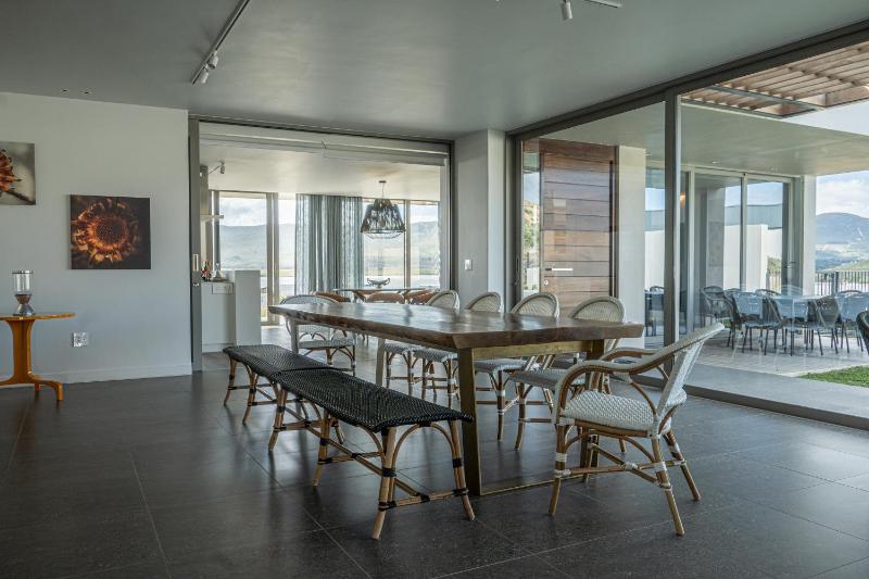 Benguela Cove - Milk and Honey - image 14