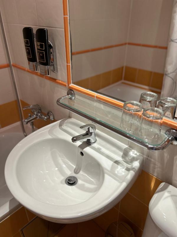 Superior Double Room image 3