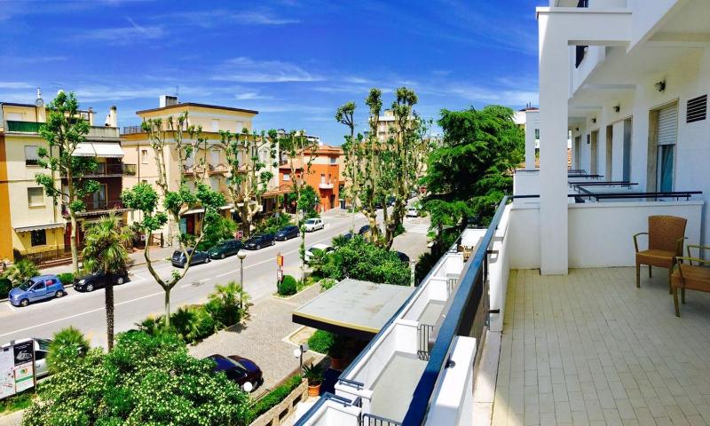 Hotel Jolie - image 14
