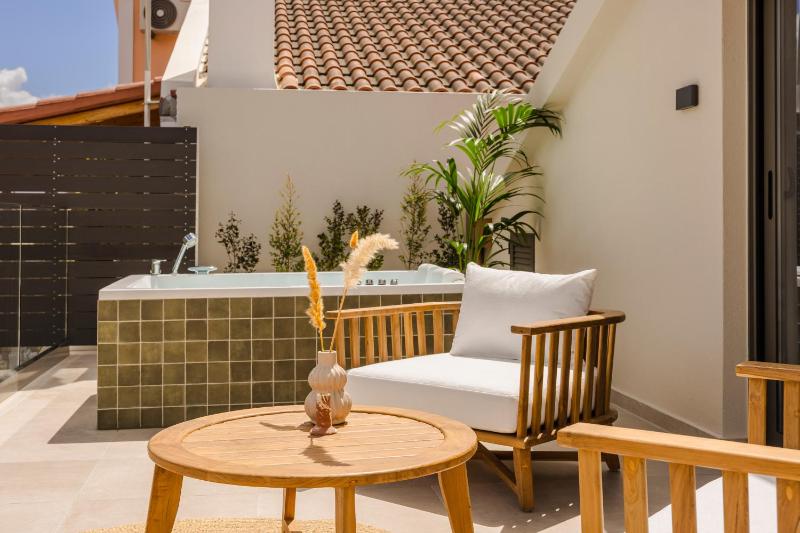 Veranda Suite - image 15