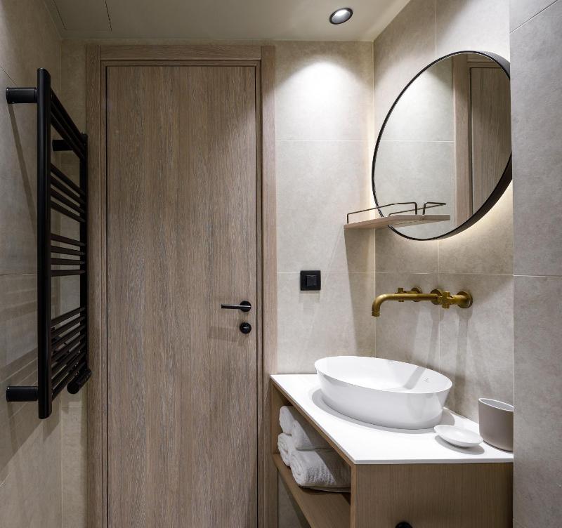 Superior Double Room with Balcony and Square-Liston View image 3