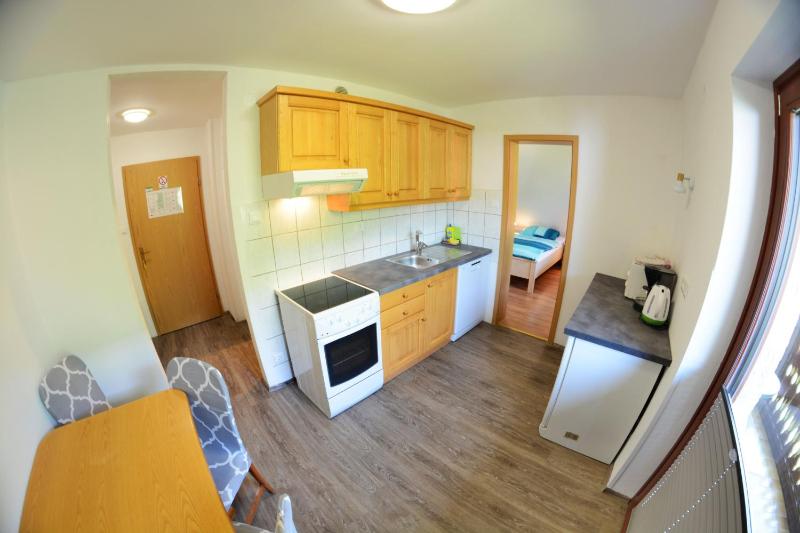 Family Two-Bedroom Apartment with View image 3