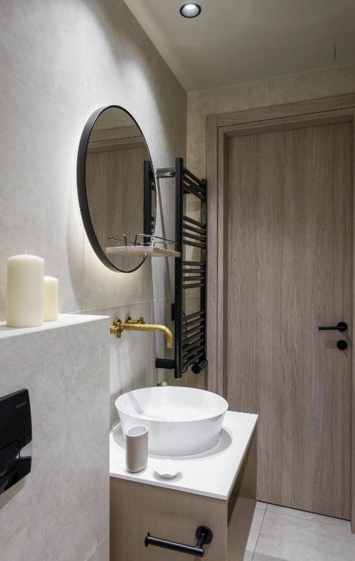 Double Room image 3