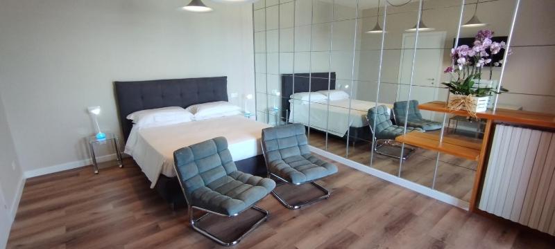 Glamour suite Images