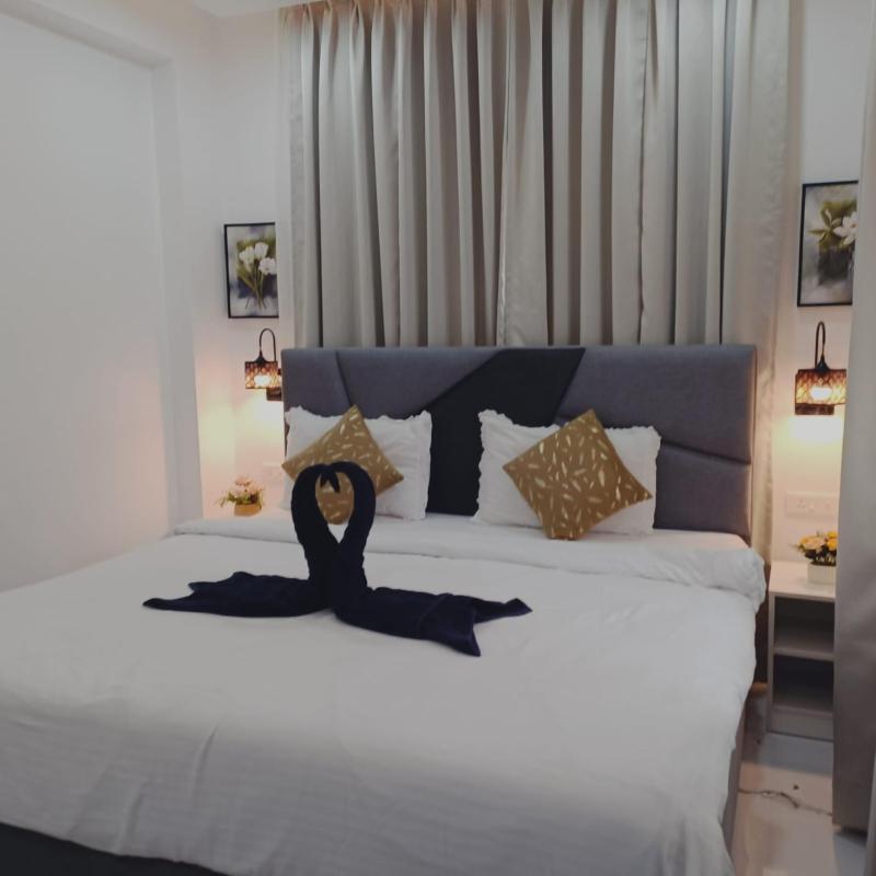 STAY & EXPLORE - Luxury Pool view 1 BHK with bathtub near Calangute Baga Beach - image 39