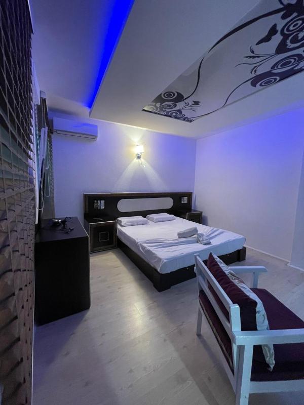 Apartment with Mountain View image 4