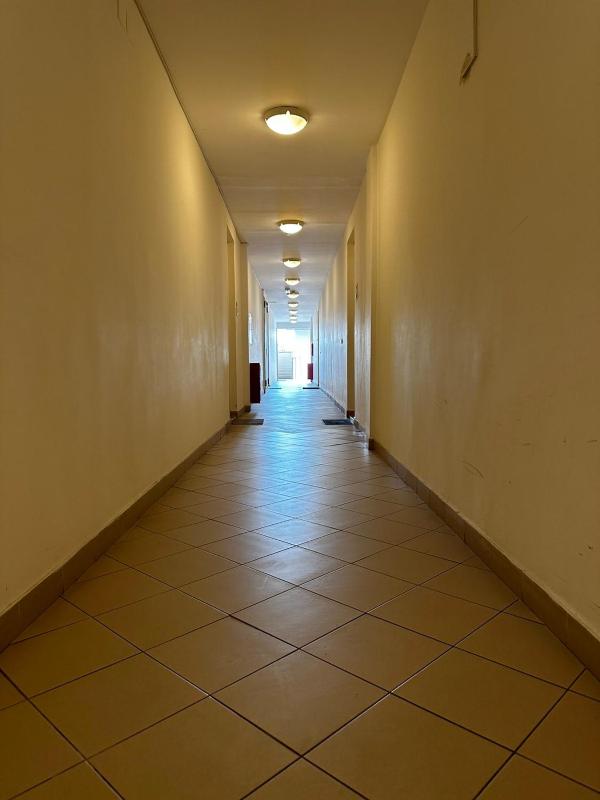 One-Bedroom Apartment with Balcony - Jurija Gagarina 14A image 1