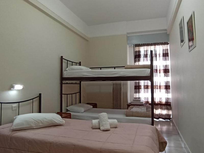 Quadruple Room with Bathroom image 1