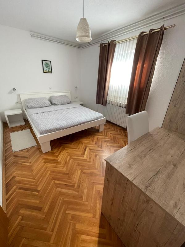 One-Bedroom Apartment image 1