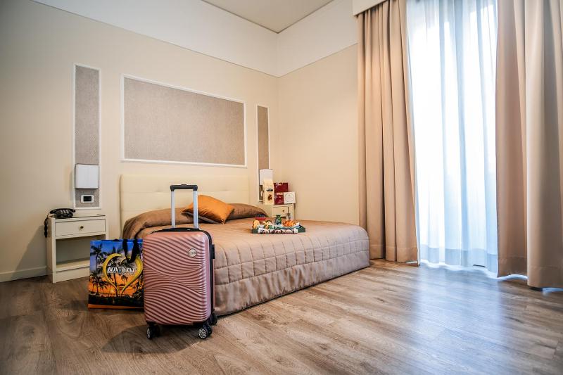 Superior Double Room image 2