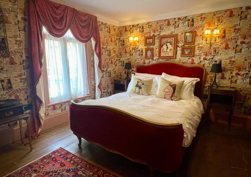 Superior Double Room image 3