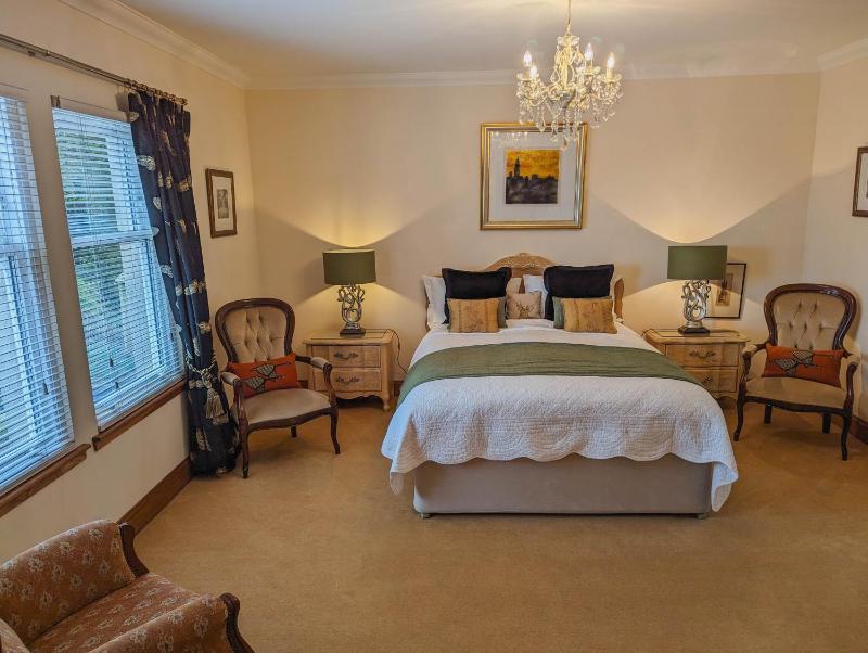 Superior Double Room image 4