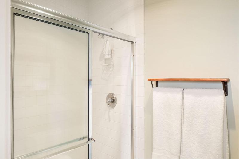 Superior Queen Room, Ensuite (Room 37) image 3