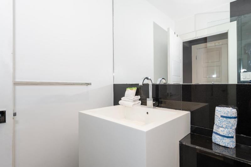 Sunny Days Apartments - image 45