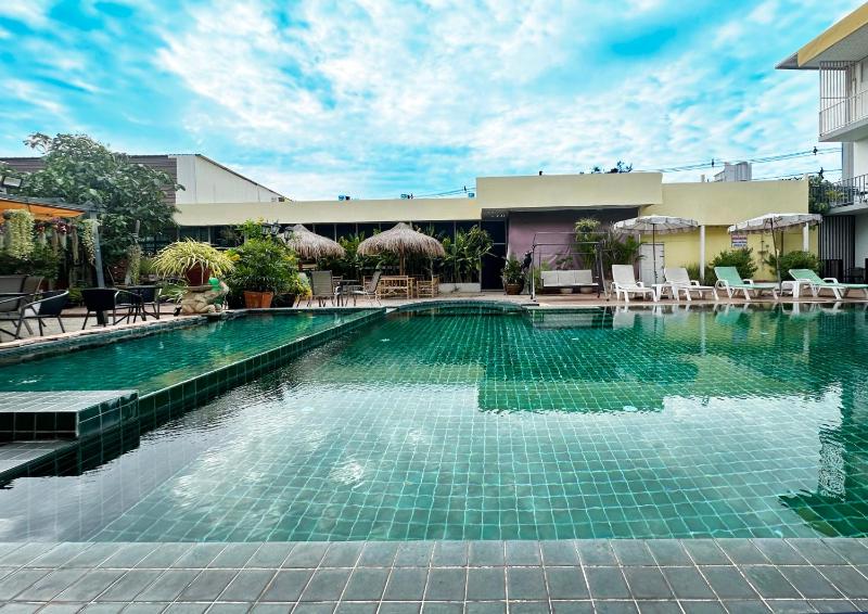 Anantra Pattaya Resort - image 8
