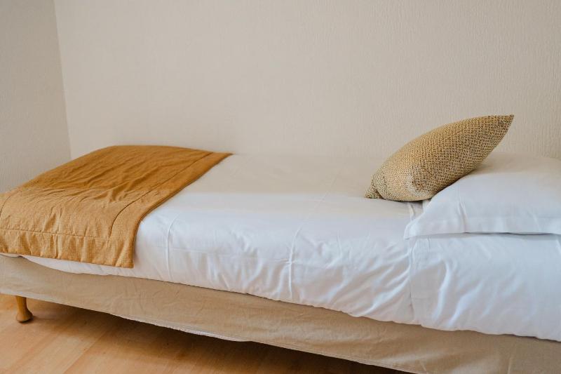 Single Room image 4