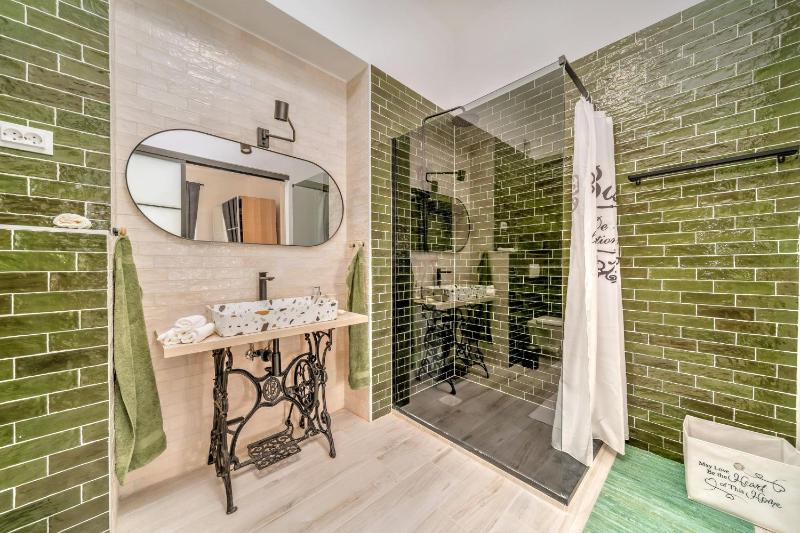 City Soul Apartment - Happy Rentals - image 16