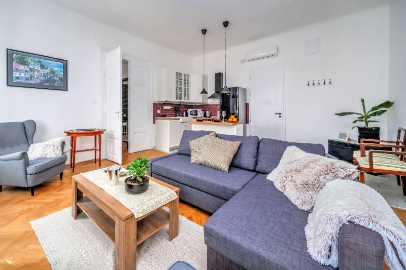 City Soul Apartment - Happy Rentals - image 12