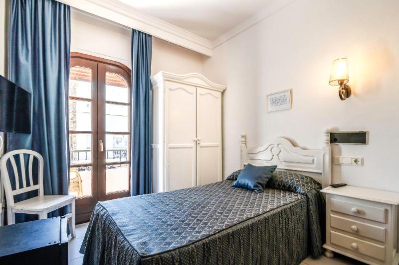Single Room image 1