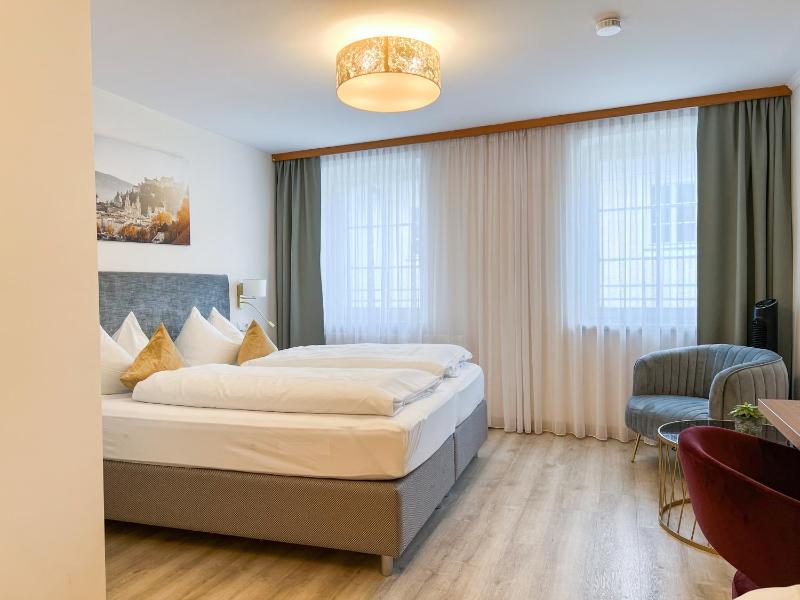 Triple Room image 3