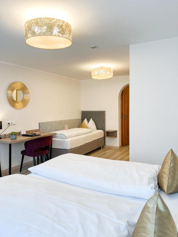 Triple Room image 4