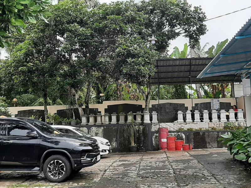 RedDoorz At Hotel Pakem Sari Kaliurang - image 10