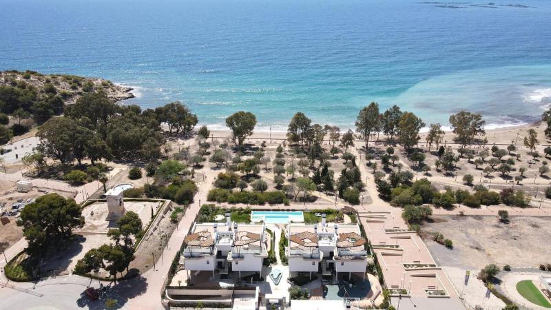 Luxury Sea View Penthouse by United Renters - image 31