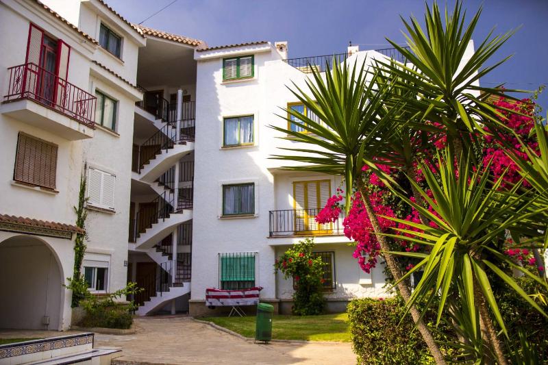 Apartments Kione Playa Romana Park - image 28