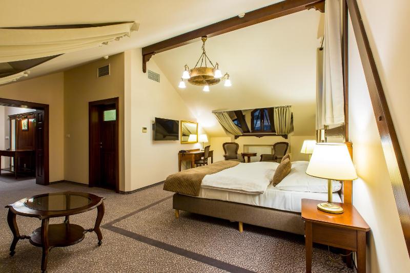 Deluxe Double Room image 4