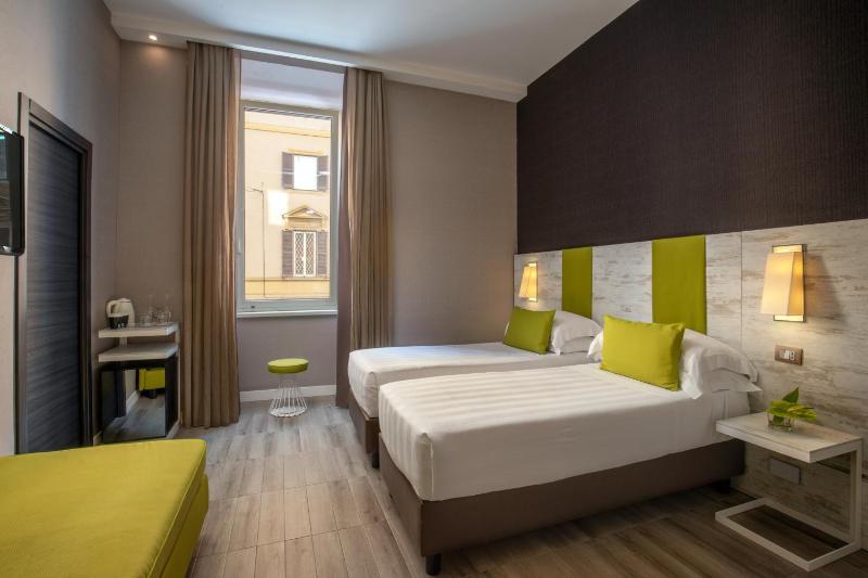 Classic Double or Twin Room image 1