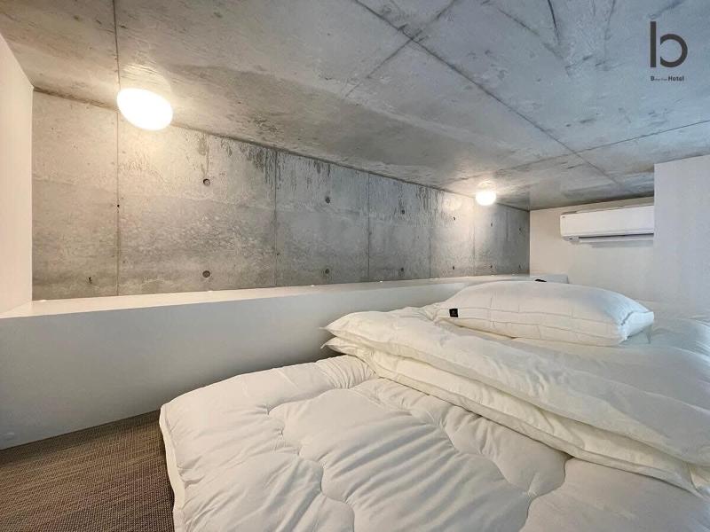 b hotel Nekoyard - Modern Loft Studio Near Peace Park & City Center - image 8
