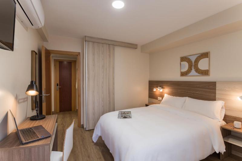 Vigo Bay Apartments by Olala Homes - image 50