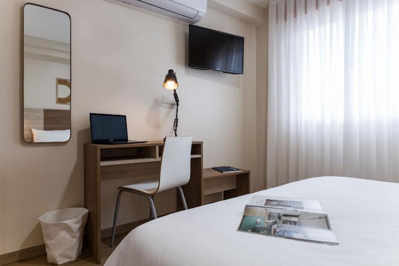 Vigo Bay Apartments by Olala Homes - image 3
