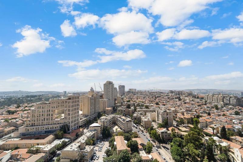 Savyon View 3BDR - ApartHotels In City Center - image 6