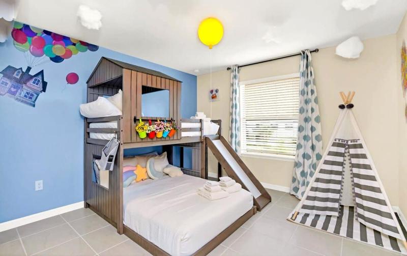 Exquisite Spacious and Close to Disney 6 BD Home #6WS483 - image 33