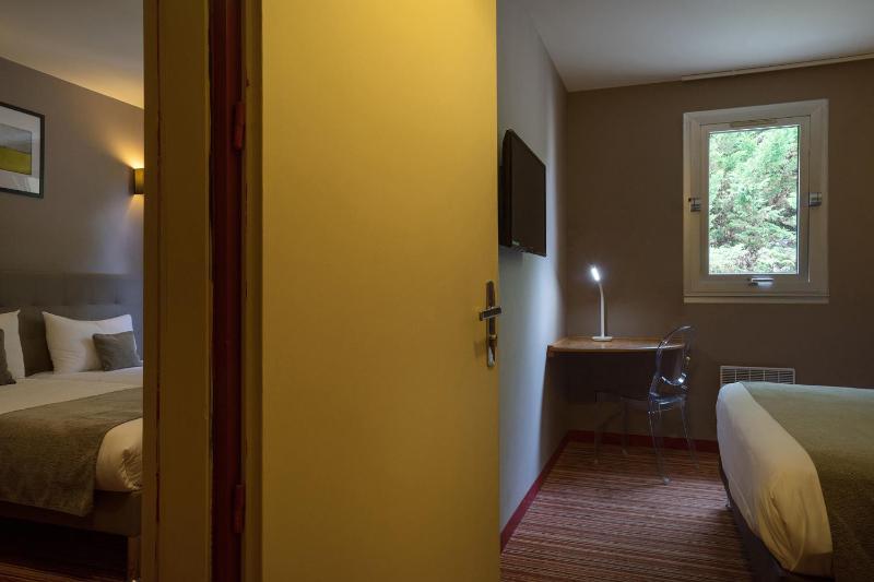 Comfort Quadruple Room image 1