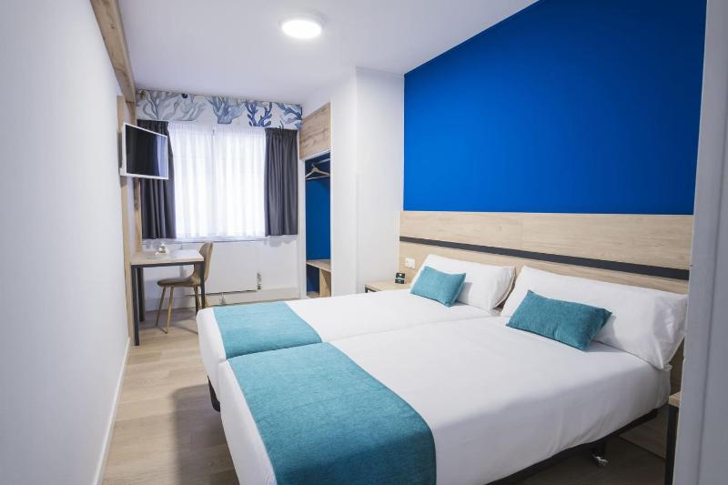 Budget Double or Twin Room image 4