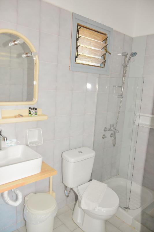 Double Room with Sea View image 2