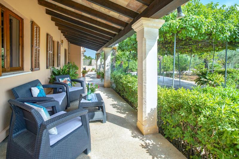 Villa Can Pinto by Villa Plus - image 20