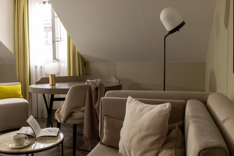Hotel D Geneva - image 6