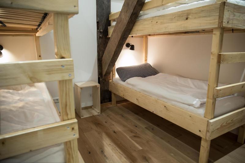 Bed in 4-Bed Dormitory Room image 1