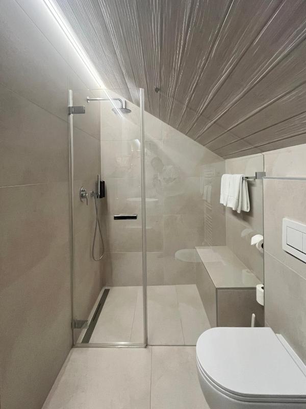 Superior Double Room image 3