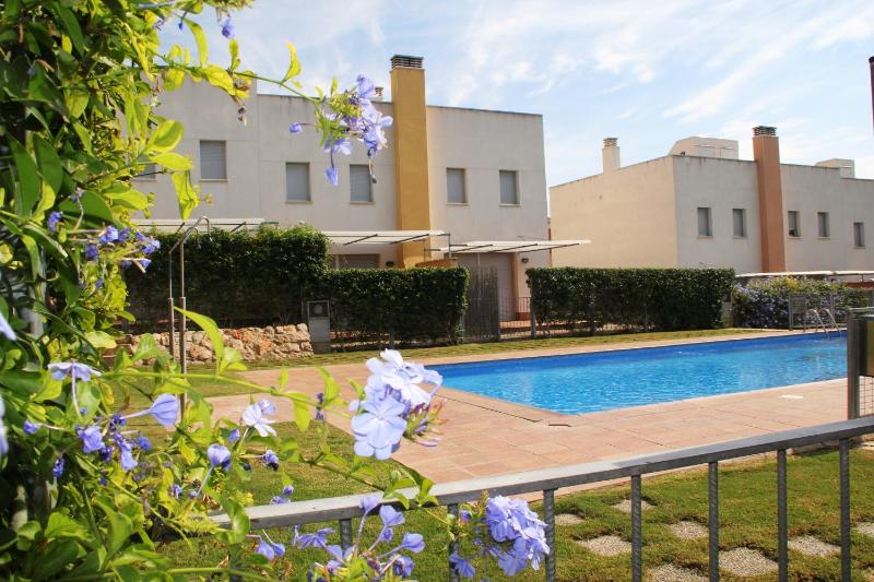 Three-Bedroom Villa (6 Adults) image 2